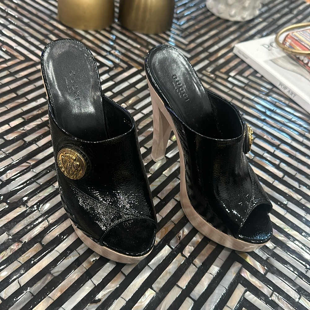 Gucci Black Patent Leather Hysteria Platform Clogs